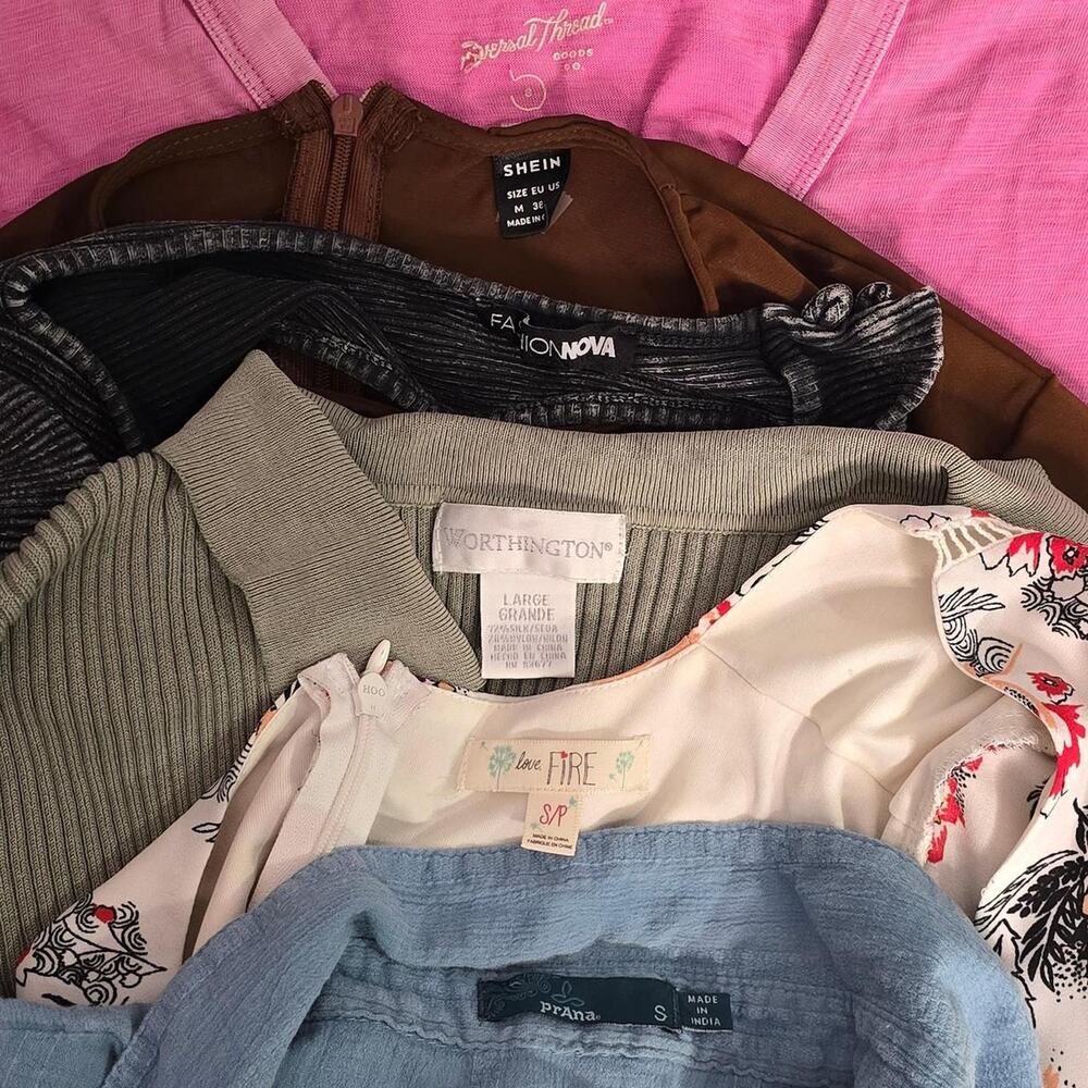 6 assorted item bundle - small - Picture 2 of 8